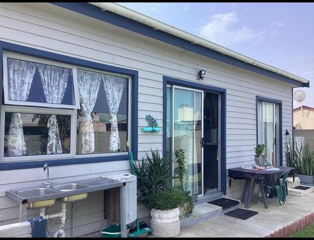 2 BEDROOM HOUSE FOR SALE IN PEARLY BEACH